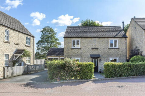 84 Dale Grove, Leyburn DL8 5GA