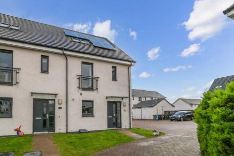 Crofton Square, Renfrew, Renfrewshire, PA4