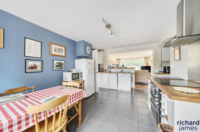 f463dbe1514843cabd352baddd6b2f35