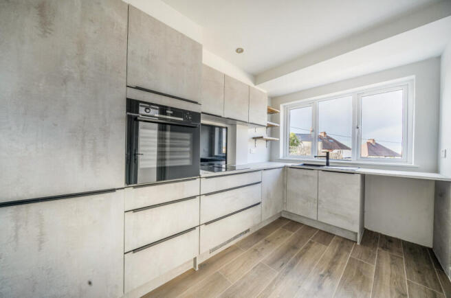 1350071868bf10522ffd5