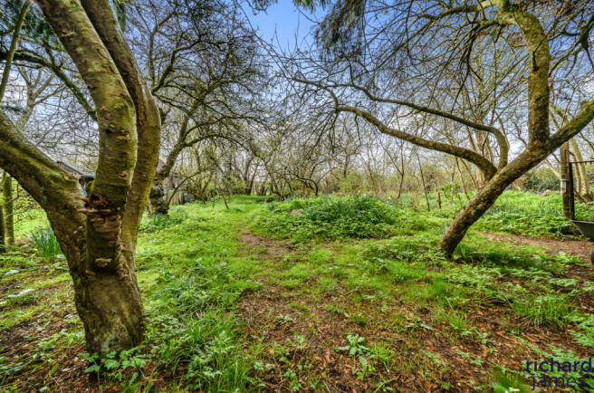 27d1c1b4-d034-4b4...