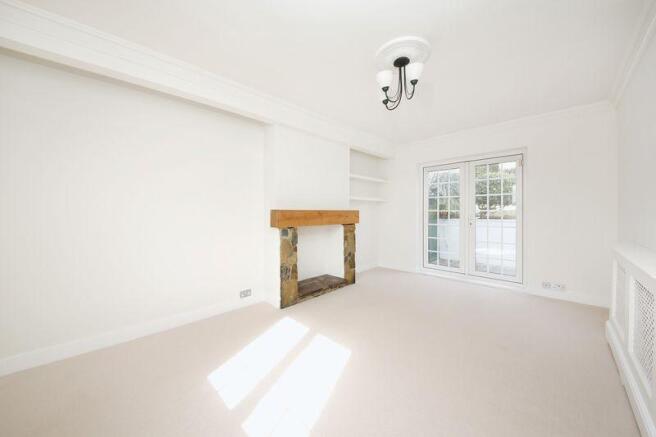 2 Bedroom Cottage For Sale In Ross Way Eltham Se9 Se9