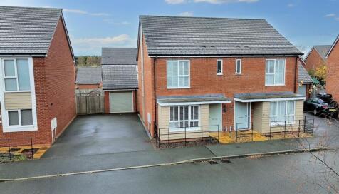 Arnfield Drive, Hilton, DE65