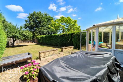 Victoria Road, Woking