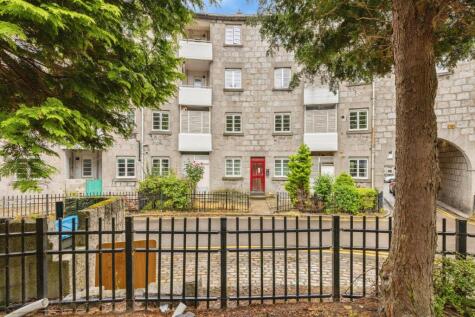 Rosemount Square, Aberdeen, AB25