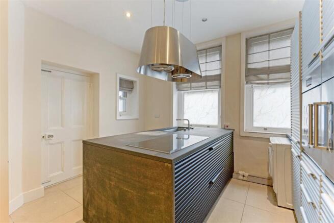 85133_Flat 4 Avenue Court 23-29 Draycott (13).jpg