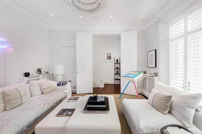 37 Lower Belgrave Street Lo-13.jpg