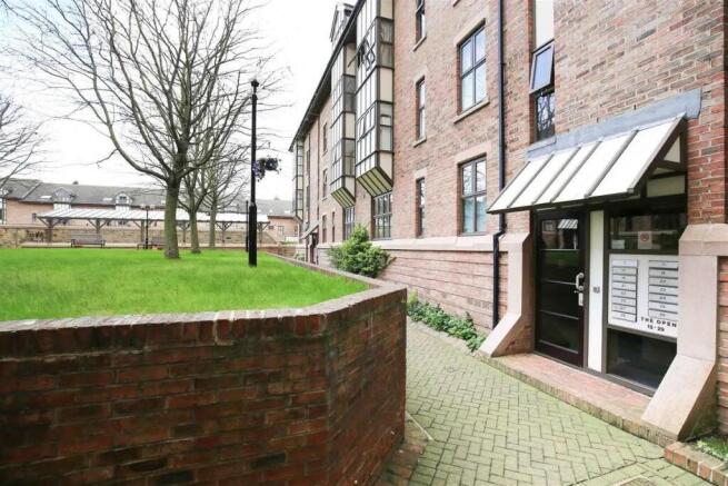 2-bedroom-student-apartment-in-city-centre-newcast