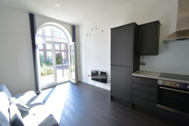 Photo 3