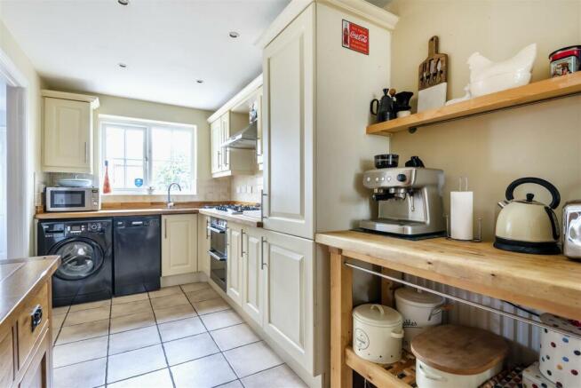 33a High St, Silverstone