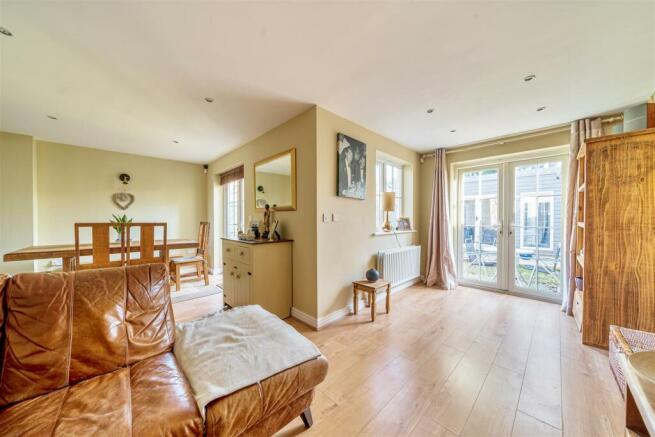 33a High St, Silverstone