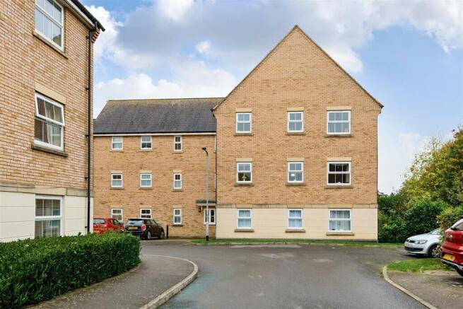 73 Alchester Court, Towcester