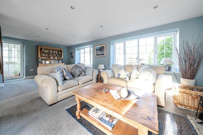 4 Towcester Road, Silverstone
