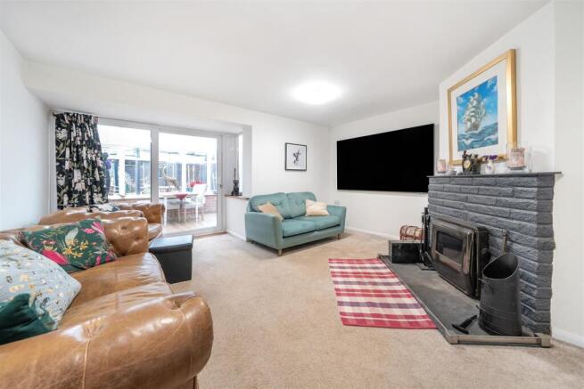 4 New Road, Maidford