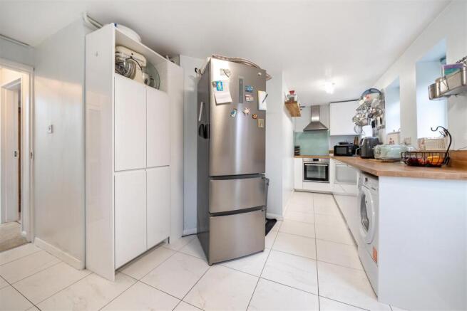 4 New Road, Maidford