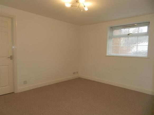 Flat 2, Moat Yard Lounge.