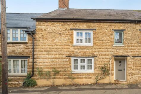 High Street, Culworth, OX17