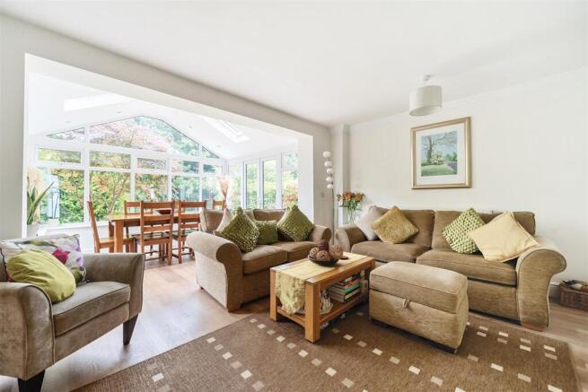12, Herbert Gardens Towcester