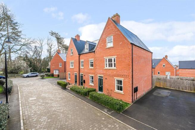 4 Sedgefield Drive, Towcester