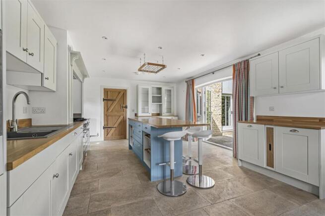 11 The Elms, Silverstone