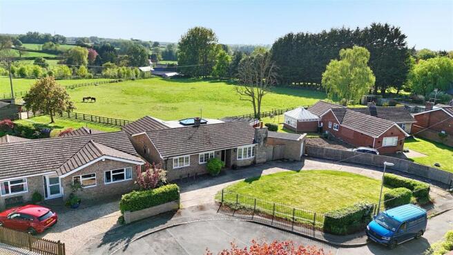 Annesley, Plum Park Lane, Paulerspury (dr)  (1).jp