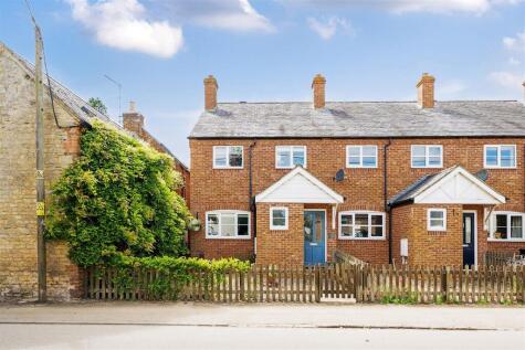 High Street, Whittlebury, NN12