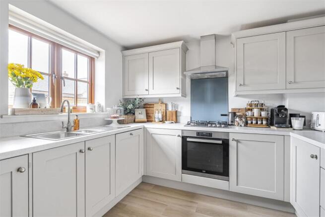 6 Reindeer Court, Potterpury