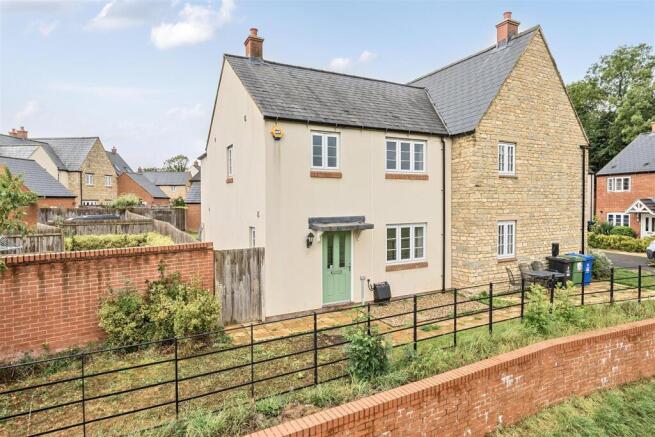 12 Timms Lane, Silverstone