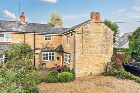 Cattle End, Silverstone, NN12