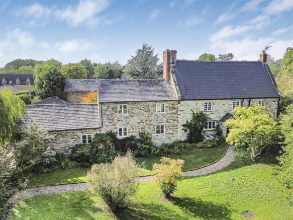 Lower End Farmhouse, 10 High Street South, Tiffiel
