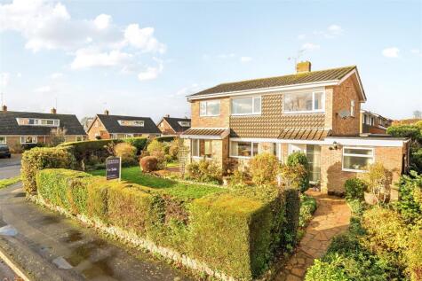 Bradden Way, Greens Norton, NN12