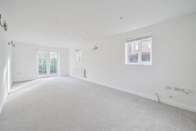 6 The Old Woodyard, Silverstone (8).jpg