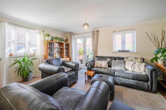 7 Catterick Way, Towcester (13).jpg