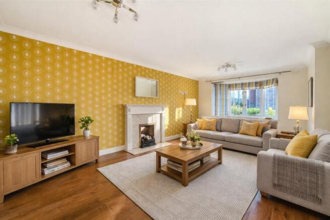 12 Old Oak Drive- Furnished living room.jpeg