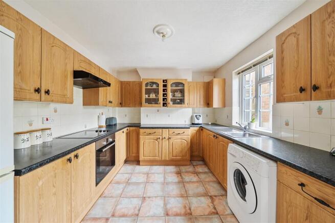106 Brackley Road, Towcester
