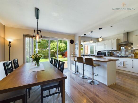 Kitchen/Dining Room