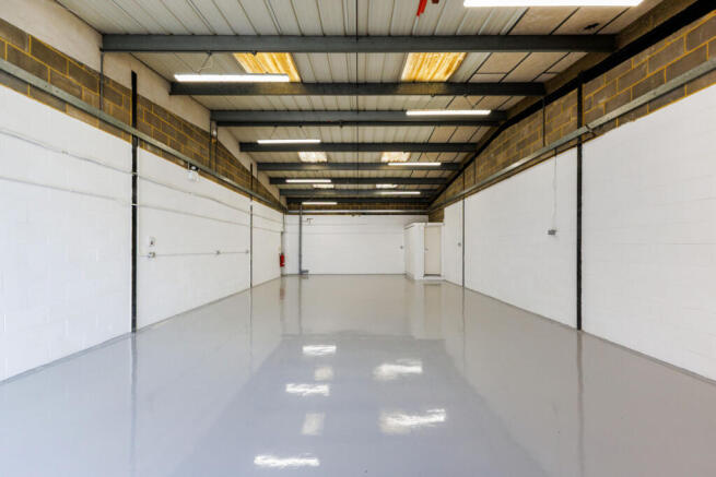 97282_Unit-A2-The-Connaught-Business-Centre-22-Willow (6)_low