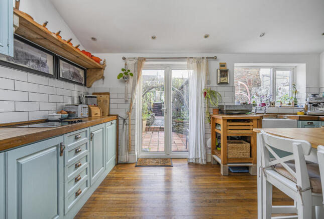 Kitchen/Breakfast