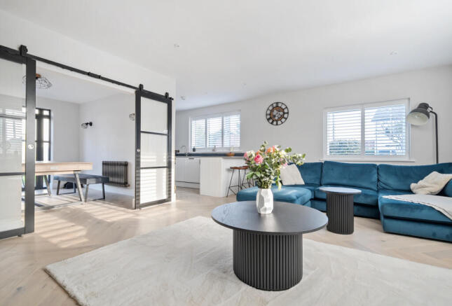 Lounge/Kitchen