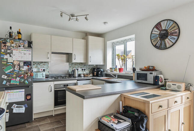 1339542-10-689e00...