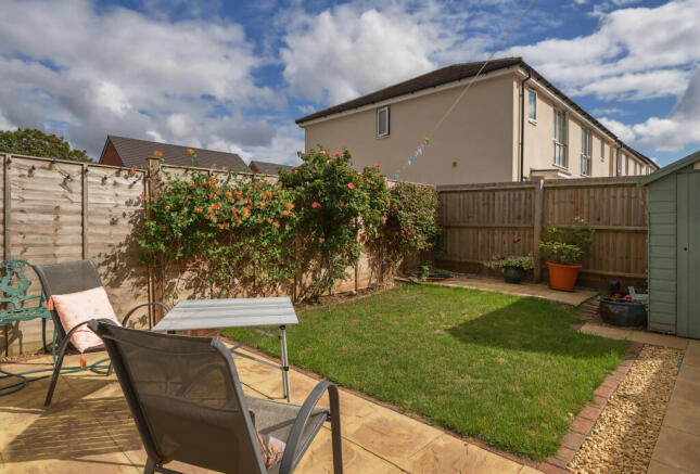 1339542-4-689e004...