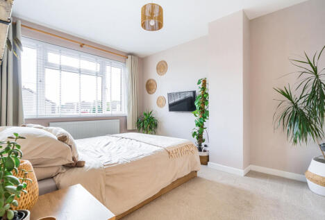Colston Close, Winterbourne Down, Bristol, Gloucestershire, BS36