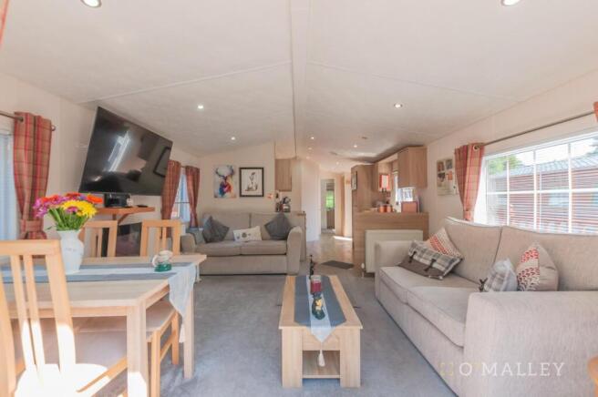 11. Living Room 3.jpg