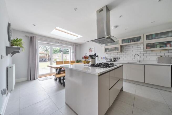 1297268-24-683856...