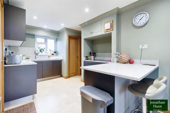 KITCHEN pic 3