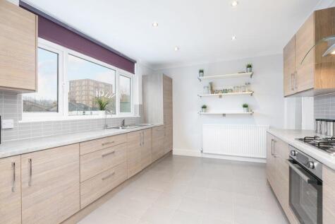 Kingsdown Avenue, South Croydon