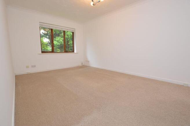 Living Room pic1
