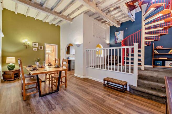 Kitchen-Dining Room pic2