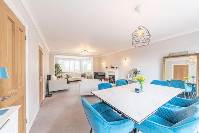 Living Room pic1