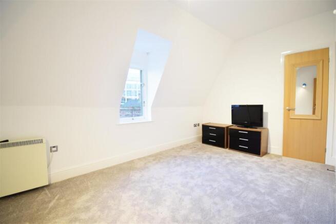 Bedroom 2.jpg